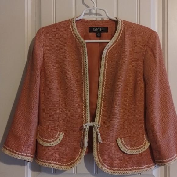 Ladies Coral colored jacket - Picture 2 of 4